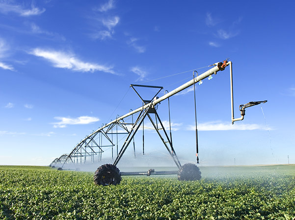 Farm pivot solar power